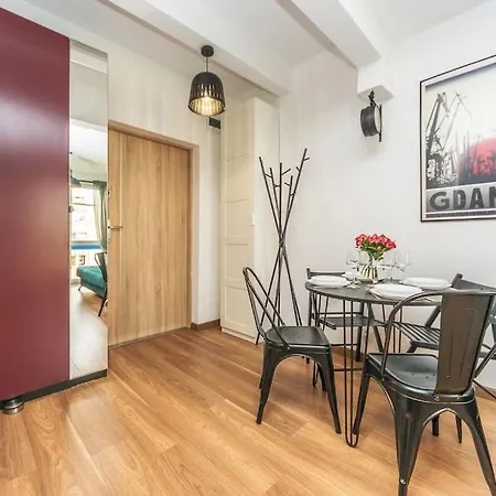 Hello Brzezno Dworska Dark Appartement *